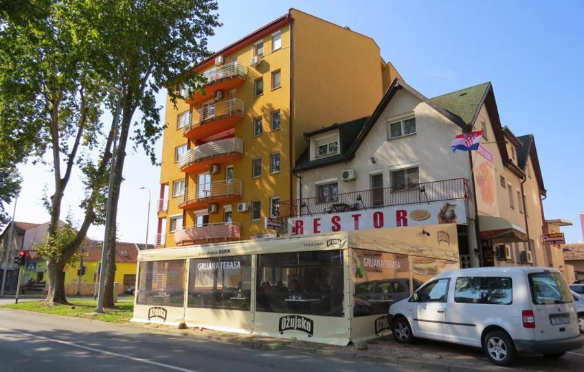 Hotel Domin Osijek Exterior foto